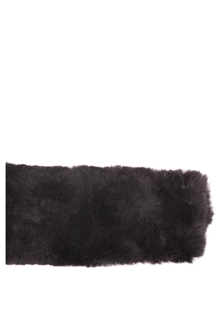 Cover on girth BR Sheepskin DR