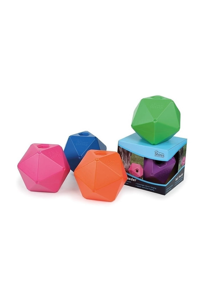 SHIRES BallFeeder horse toy for flavors
