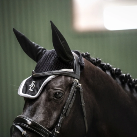 Fliegenhauben EQ.QUEEN Riga 24AW