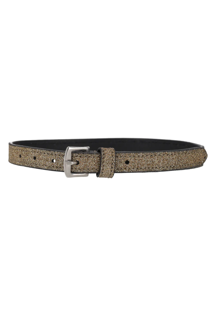 Straps to spur QHP Shine