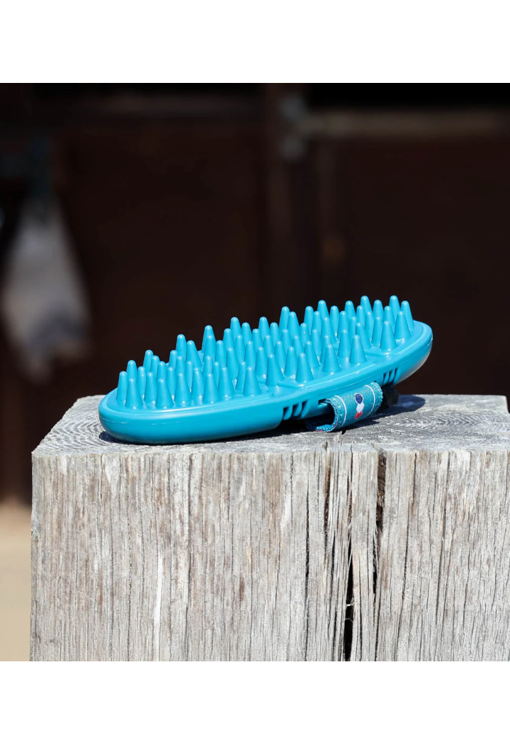 PREMIER EQUINE Softtouch Flexi Brush
