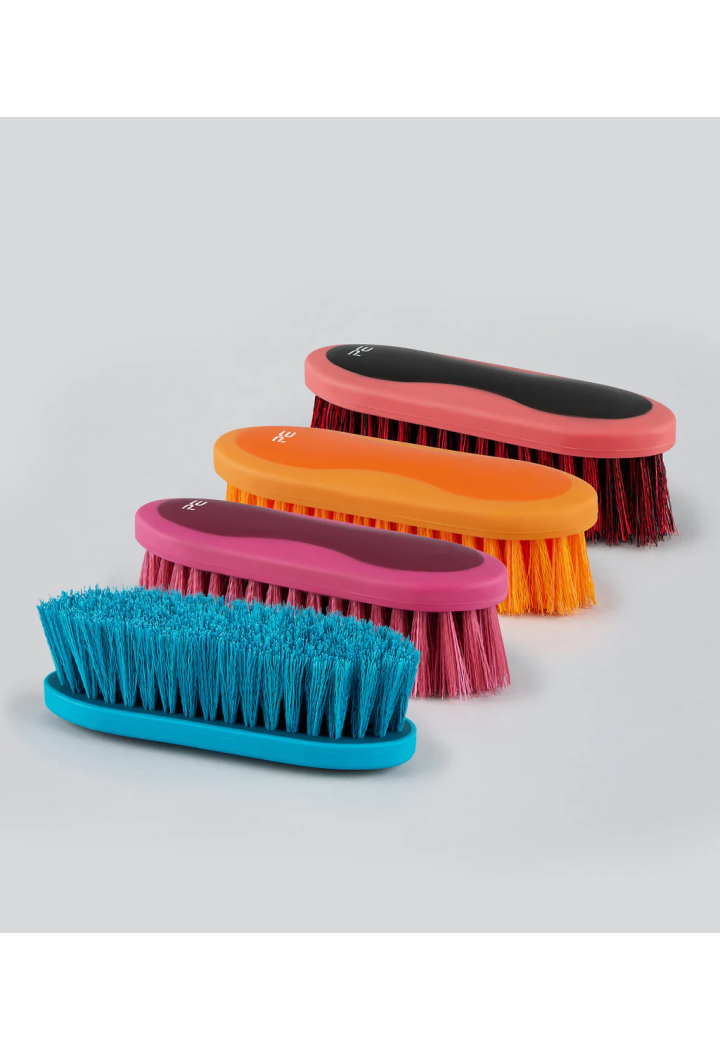 PREMIER EQUINE Dandy Brush Large Brush