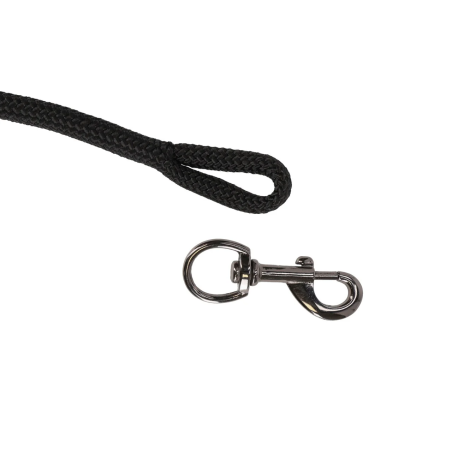 Lead rope with QHP carbine pulled out